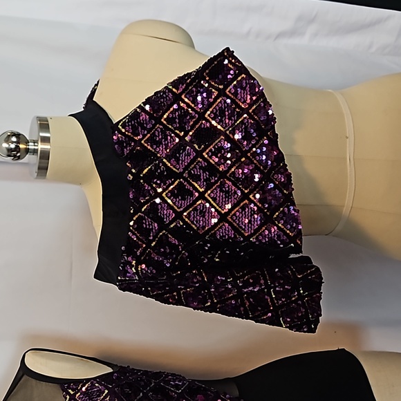 Weissman dance costume, 2 pc, small adult, purple, black, geometric design - Picture 13 of 13
